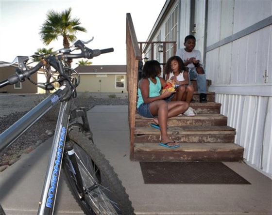 Lois Thomas, Angela Thomas, Andrew Thomas, Annalyce Thomas